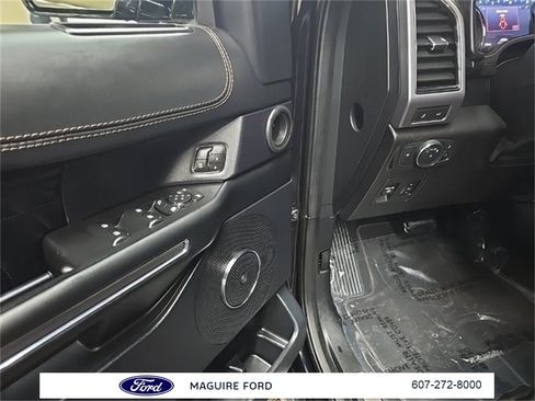 Used 2020 Ford Expedition Platinum image 15