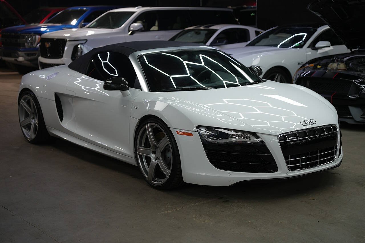 Used 2011 Audi R8 V10 AWD/4WD image 2