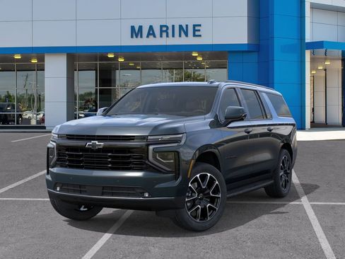 New 2026 Chevrolet Suburban RST w/ Comfort Package AWD/4WD image 6