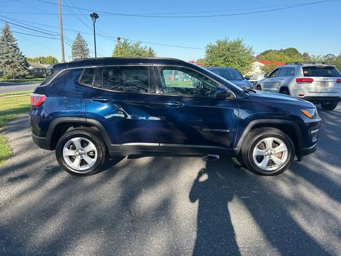 Used 2018 Jeep Compass Latitude w/ Popular Equipment Group image 8