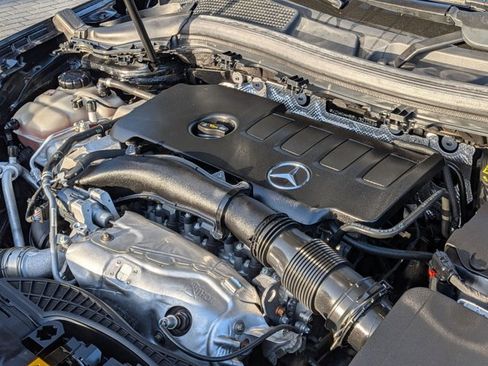 Certified 2022 Mercedes-Benz GLA 250 4MATIC image 21