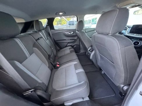 Used 2023 Chevrolet Blazer LT FWD image 24