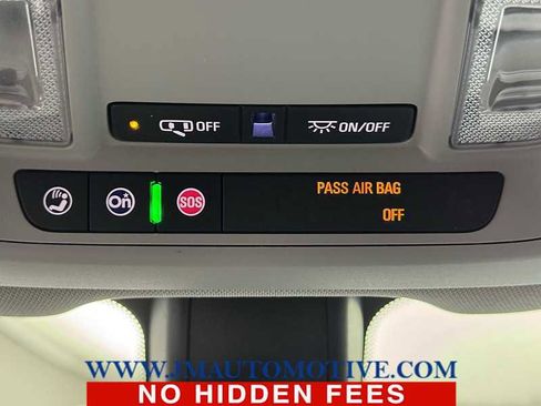 Used 2018 Chevrolet Equinox LT image 36