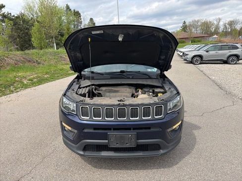 Used 2018 Jeep Compass Latitude w/ Popular Equipment Group image 3