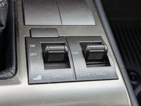 Used 2018 Lexus GX 460 image 31