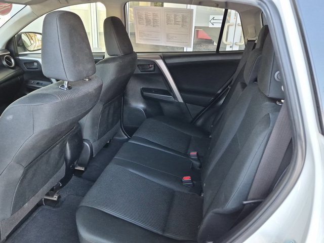 Used 2018 Toyota RAV4 LE w/ Carpet Mat Package FWD image 14