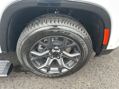 New 2026 Jeep Grand Wagoneer L Limited image 25