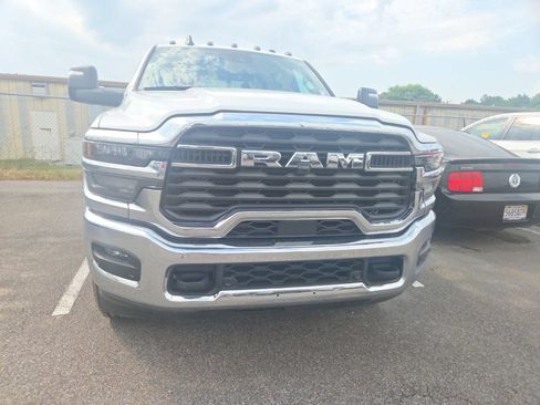 Used 2025 RAM 2500 Tradesman AWD/4WD image 2