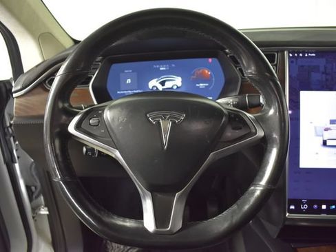 Used 2016 Tesla Model X 90D AWD/4WD image 16
