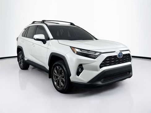Certified 2024 Toyota RAV4 XLE Premium image 9