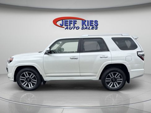 Used 2022 Toyota 4Runner Limited AWD/4WD image 8