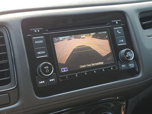 Used 2022 Honda HR-V LX image 23