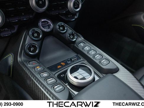Used 2023 Aston Martin V8 Vantage Coupe RWD image 63