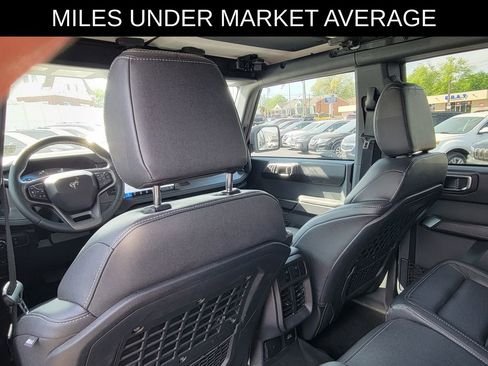 Used 2025 Ford Bronco Badlands AWD/4WD image 13