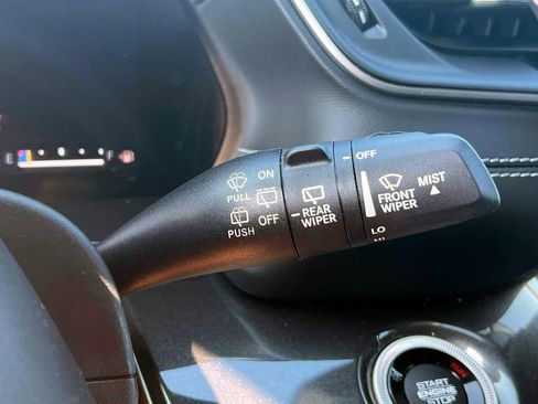 Certified 2023 Jeep Grand Cherokee L Laredo image 25