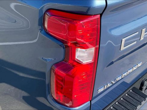 Certified 2024 Chevrolet Silverado 1500 Custom image 26