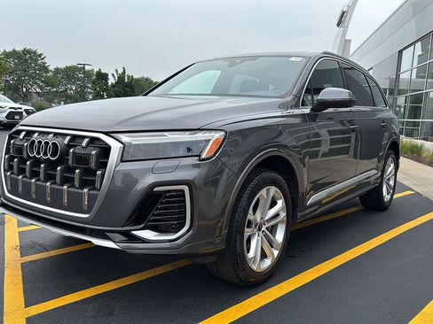 Used 2025 Audi Q7 3.0T Premium Plus AWD/4WD image 8