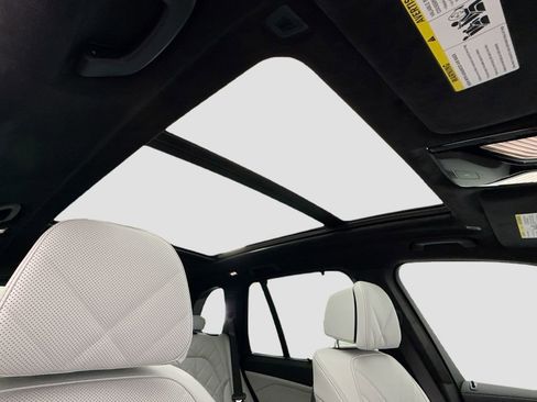 New 2026 BMW X5 xDrive40i image 17