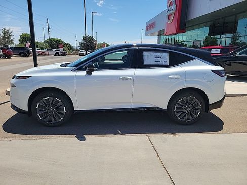 New 2026 Nissan Murano Platinum w/ Cargo Package AWD/4WD image 4