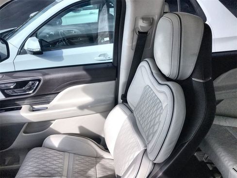 Used 2024 Lincoln Navigator L Black Label image 25