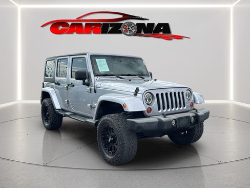 Used 2013 Jeep Wrangler Unlimited Sahara w/ Connectivity Group AWD/4WD image 1