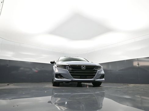 Used 2021 Honda Accord Sport image 45