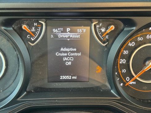 Used 2024 Jeep Gladiator Sport image 17