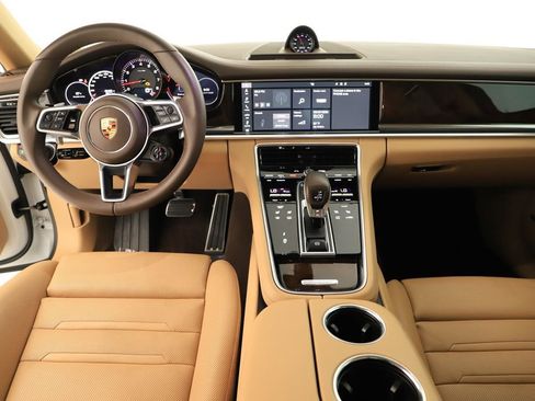 Used 2018 Porsche Panamera 4S AWD/4WD image 18
