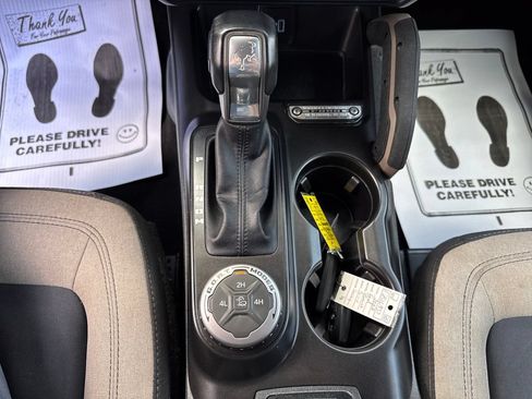 Used 2022 Ford Bronco Big Bend AWD/4WD image 17