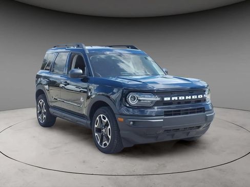 Used 2023 Ford Bronco Sport Outer Banks AWD/4WD image 14