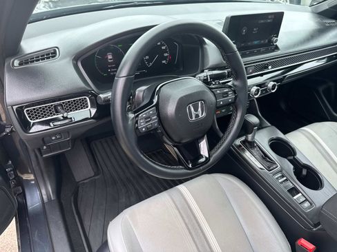Used 2025 Honda Civic FWD Hybrid Sedan image 17