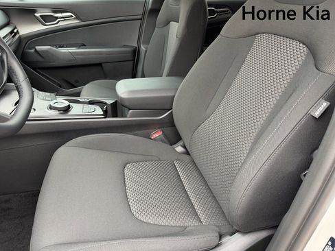 New 2026 Kia Sportage S image 18