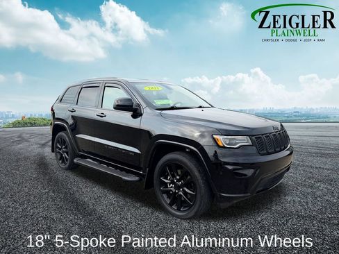 Used 2022 Jeep Grand Cherokee Laredo X AWD/4WD image 7