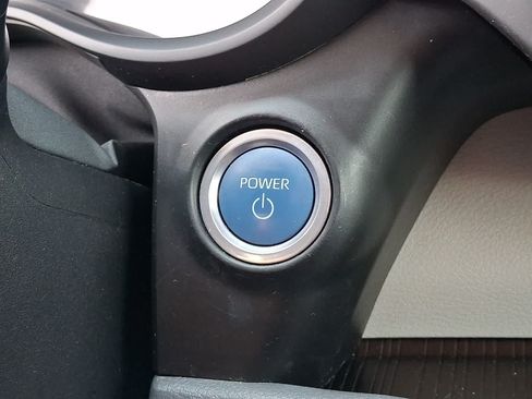 Certified 2021 Toyota Sienna XLE FWD image 28