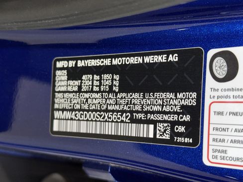 Used 2025 MINI Cooper 4-Door Hardtop FWD image 36