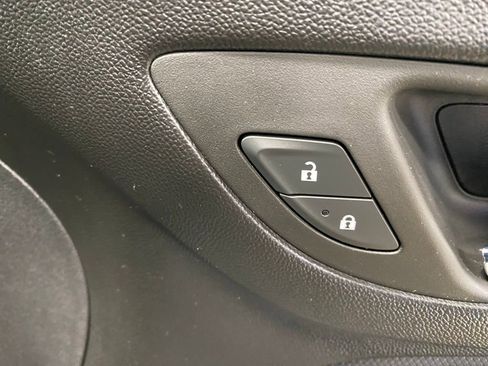 Used 2023 Chevrolet Equinox RS image 28