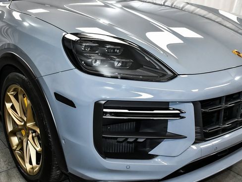 Used 2024 Porsche Cayenne Turbo GT image 74