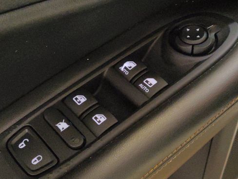Used 2021 Jeep Compass Latitude FWD image 27