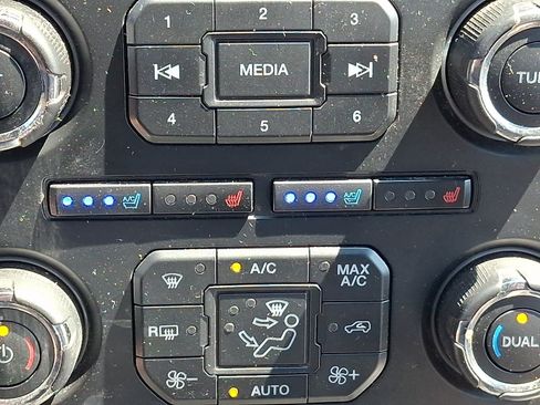 Used 2017 Ford Expedition Limited AWD/4WD image 26