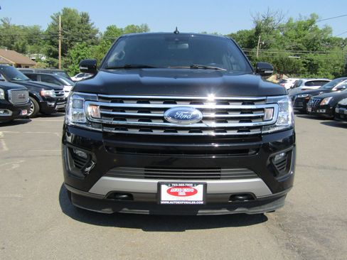 Used 2020 Ford Expedition Max XLT w/ Equipment Group 202A AWD/4WD image 2