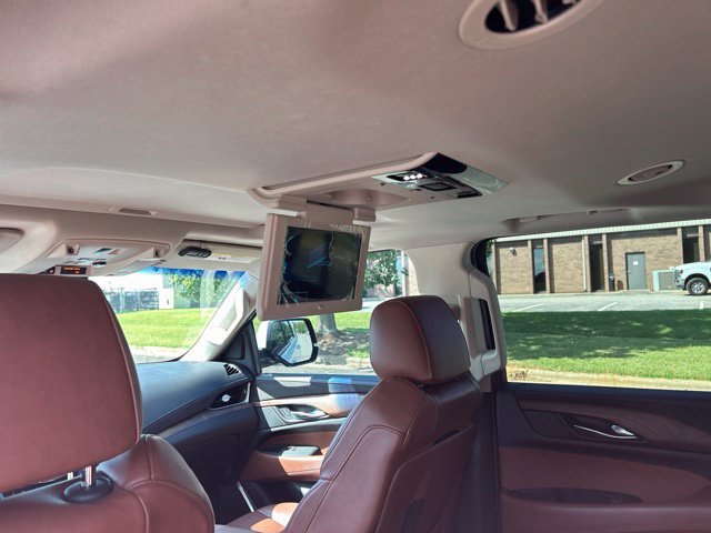 Used 2019 Cadillac Escalade Premium Luxury AWD/4WD image 11