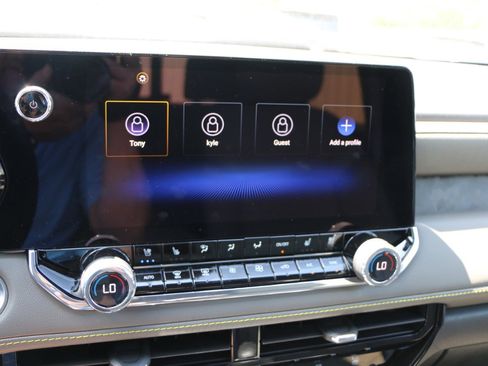 Used 2023 Chevrolet Colorado ZR2 w/ Desert Boss Special Edition AWD/4WD image 23