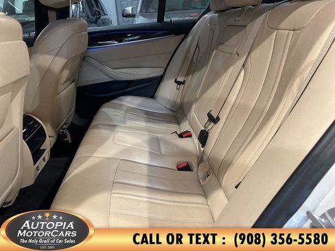 Used 2018 BMW 530e xDrive AWD/4WD image 14