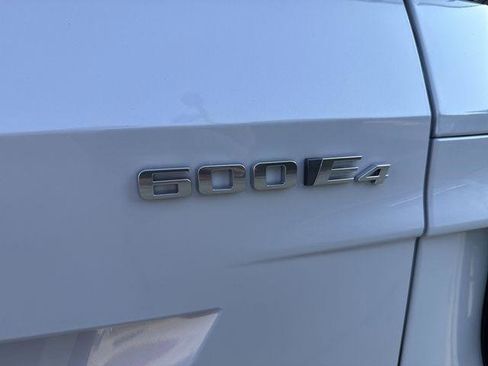 New 2026 Cadillac Lyriq Premium Luxury image 21