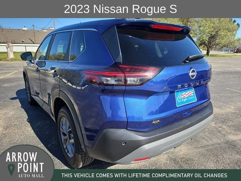 Used 2023 Nissan Rogue S image 9