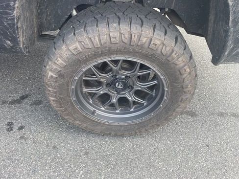 Used 2017 RAM 1500 Express image 11