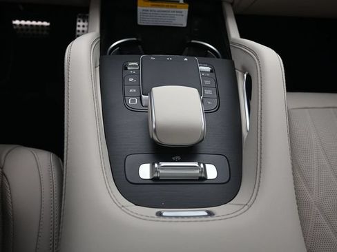 Used 2025 Mercedes-Benz GLE 53 AMG 4MATIC image 14