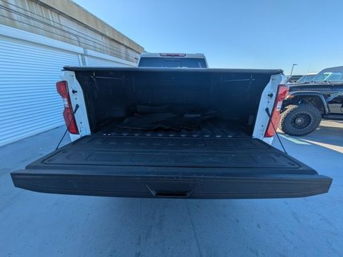 Used 2022 Chevrolet Silverado 3500 High Country image 11