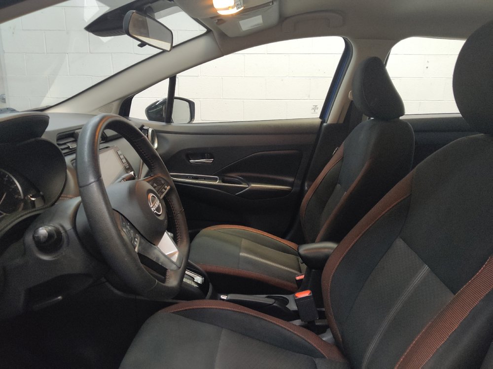 Used 2024 Nissan Versa SR FWD image 17