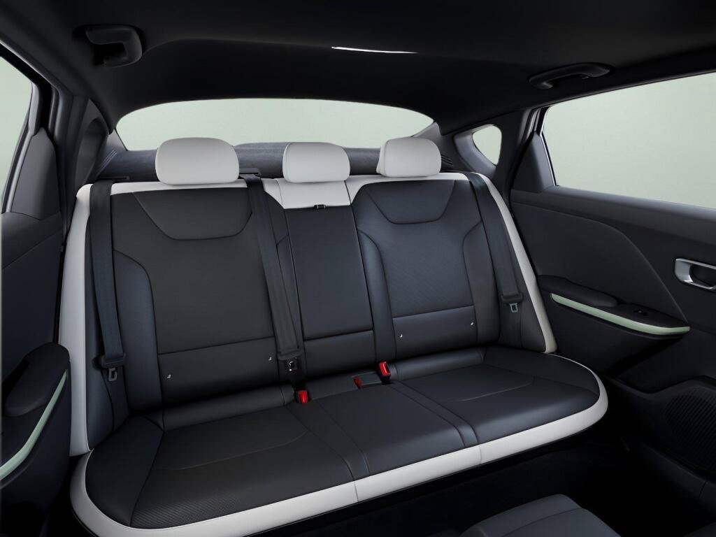 New 2026 Kia K4 GT-Line FWD image 11